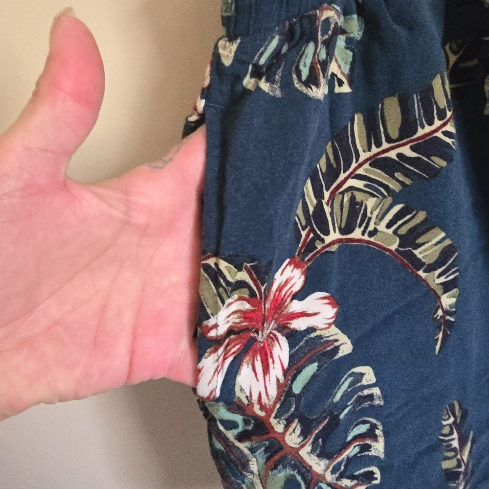 # 540 Wilfred Free High Waist Floral Shorts - Picture 3 of 7